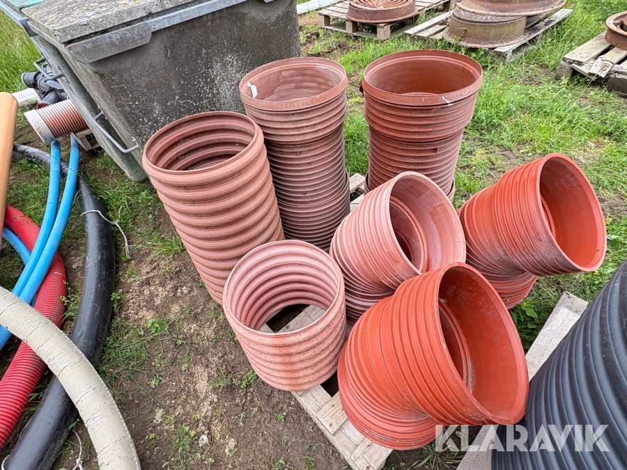 Parti kloak rør og fittings