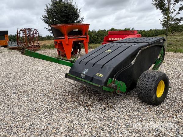 Opsamler John Deere TC 125