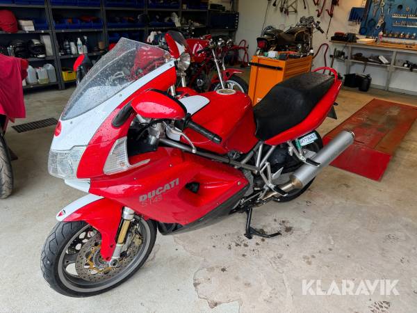Motorcykel Ducati 996 ST4S