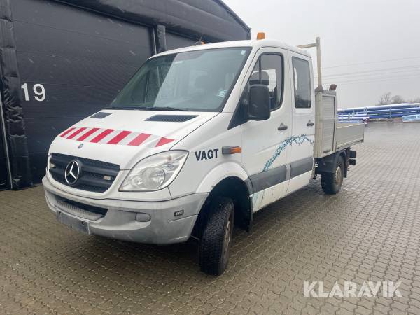 Varebil Mercedes - Benz Sprinter 316 CDI med kran