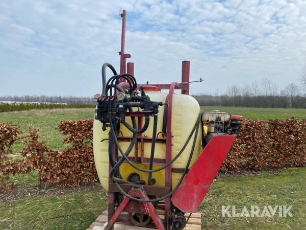 Gårdspladssprøjte Hardy 600 liters