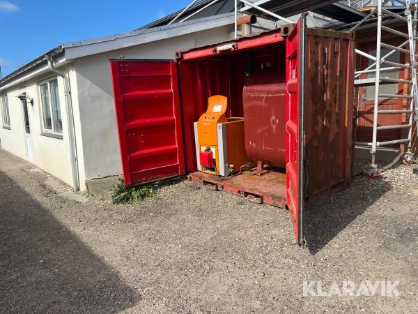 Container med 45kw nødfyr Wolf Olie/gas kedel