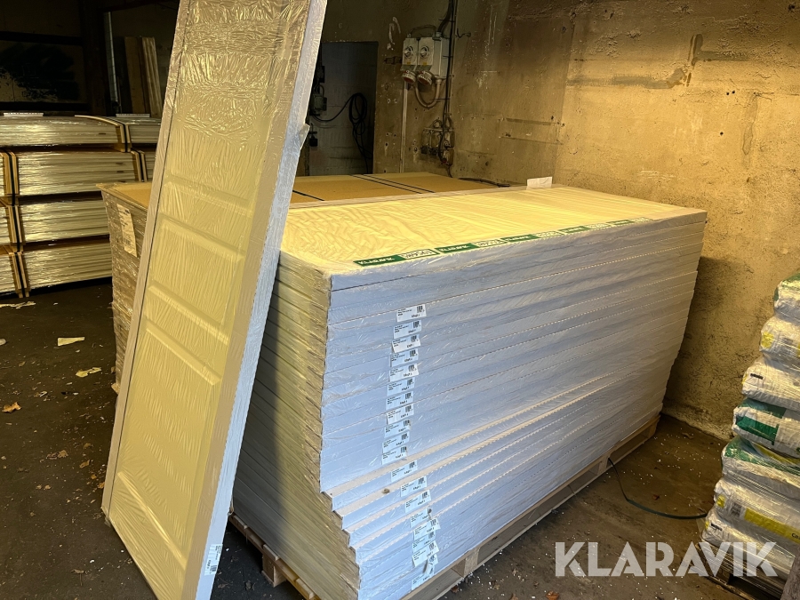 Massiv Findland Dør 5 stk 9x21 nye døre