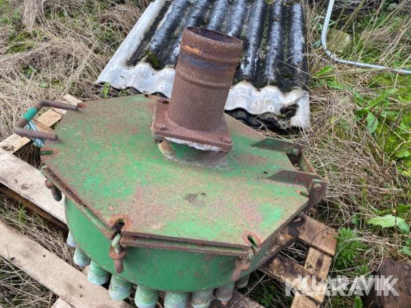Hydraulisk gyllefordeler - med 25 udløbstudser
