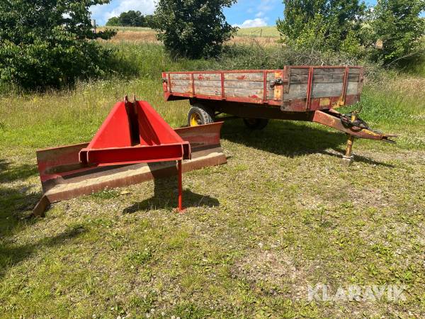 LOT: tipvogn og Skrabeblad TIM OG Frangård 4,5 tons vogn/G-250L