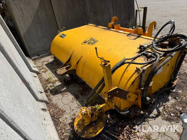 Fejekost med opsamler JCB SC240