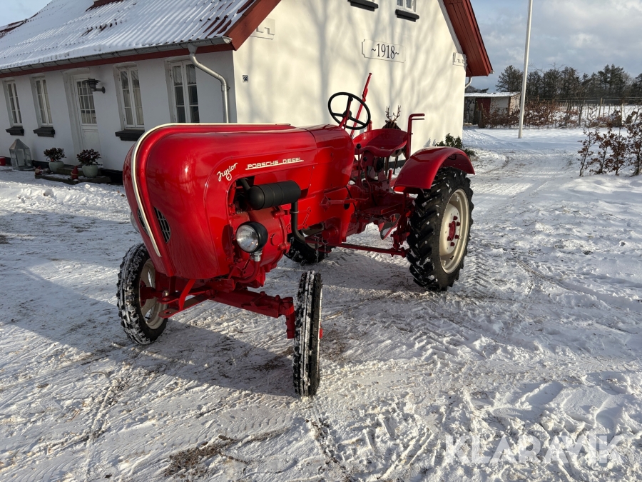 Veterantraktor Porsche Junior O