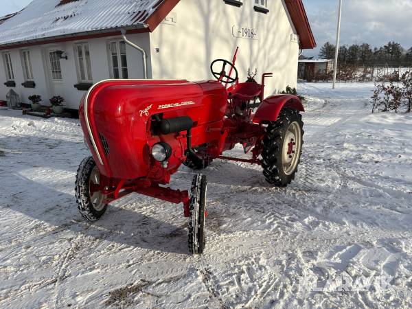 Veterantraktor Porsche Junior O