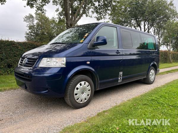 9 personers bus Volkswagen Caravelle 2,5 TDI
