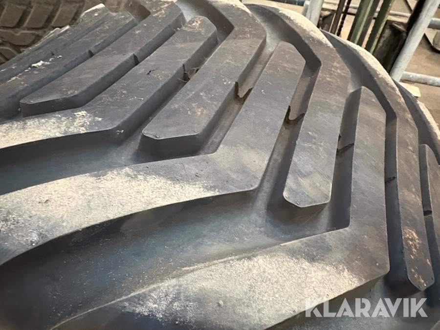 Dæk med fælg BKT - 1 styk