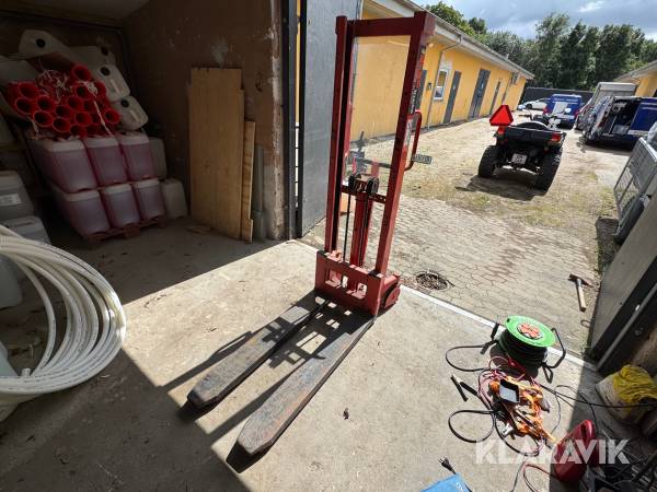 Pallestabler NP Trucks HS750/1600