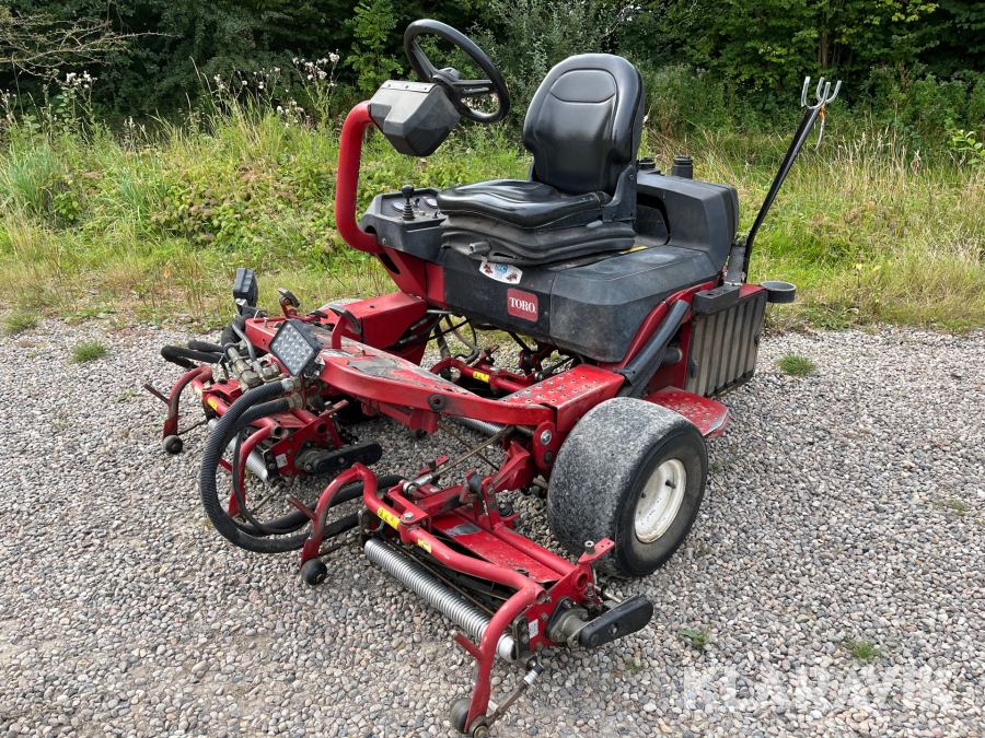 Græsslåmaskine TORO 3200 D