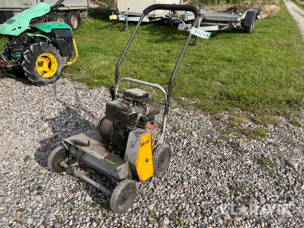 Vertikalskærer Stiga VB38