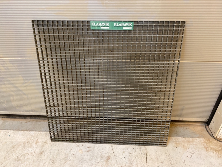 Klaravik Auktioner | Rist 100 x 100 cm