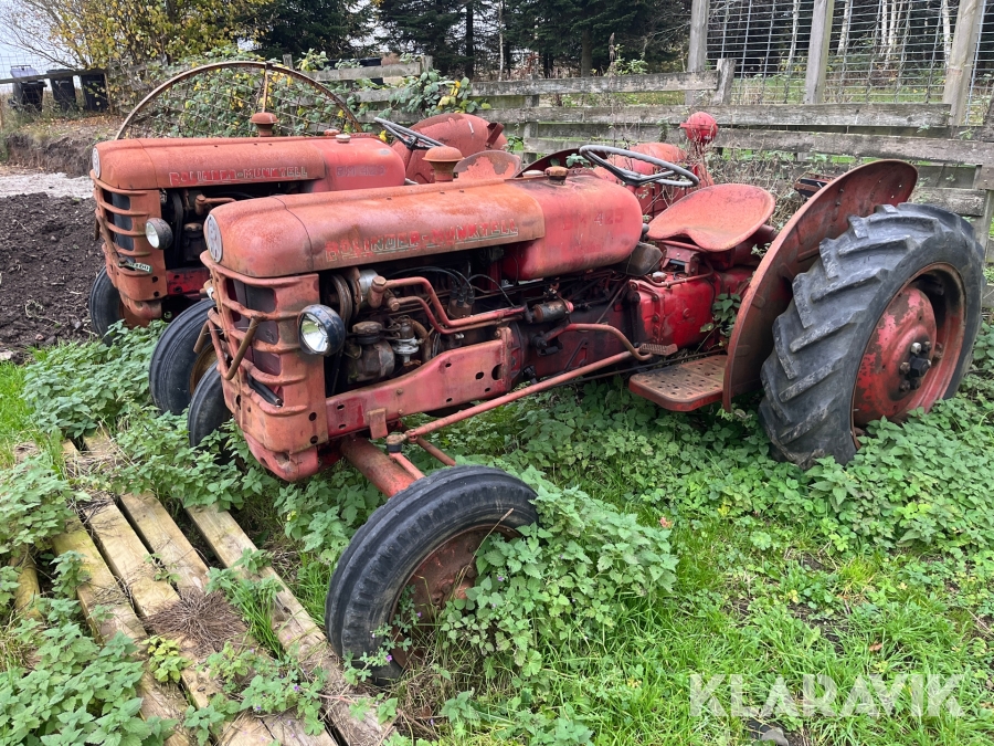 Veteran traktor Volvo BM 425 3 styk