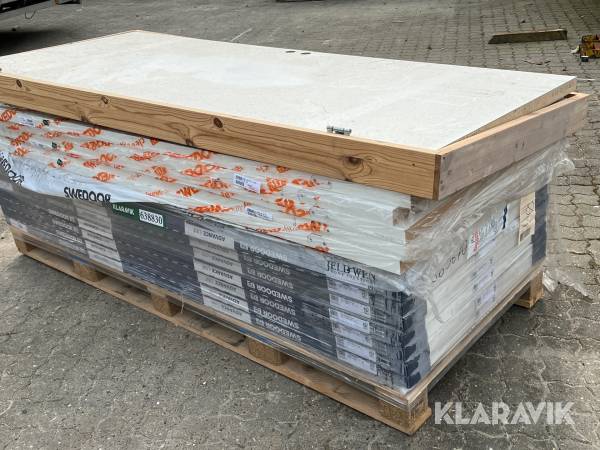 Døre Swedoor Stable glat fiber 14 styk + 8 karme