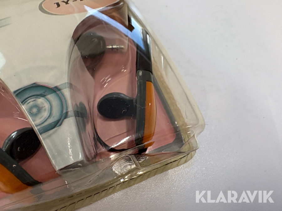 Headphone