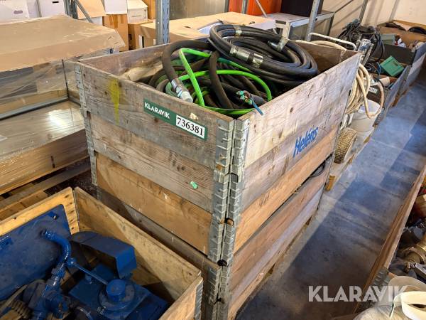 Stort lot - slanger og ledninger