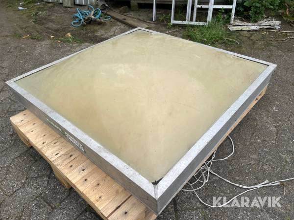 Ovenlys kuppel