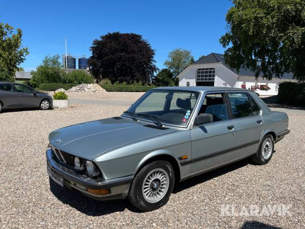 Personbil BMW 520 E28 2,0i 6 Cylinder