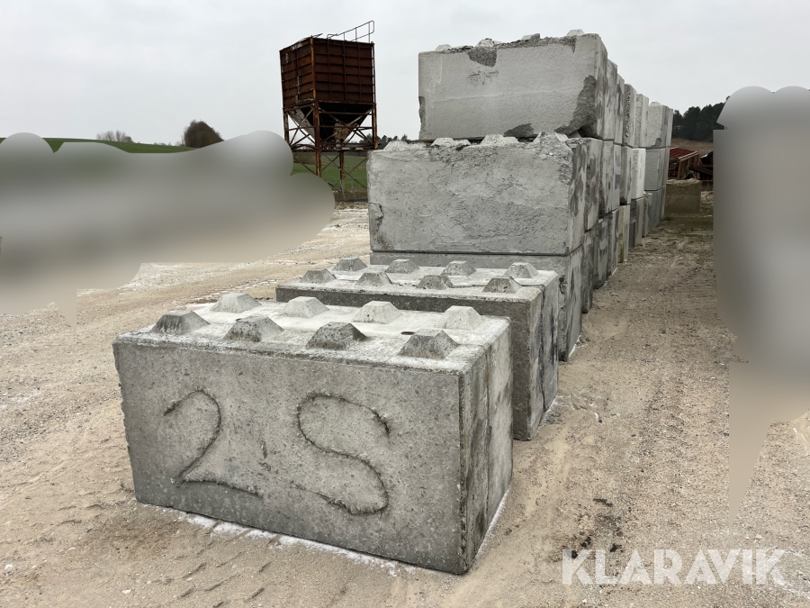 Betonblokke / siloklodser 32 styk