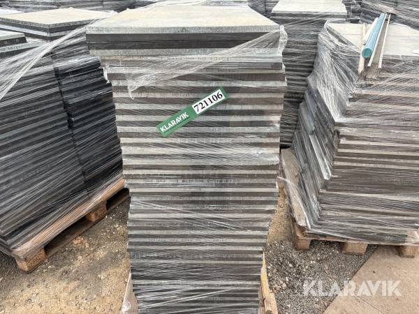 Sandwich gulvfliser   50 kvm linoleum/træ/galvaniseret stål. tæppe