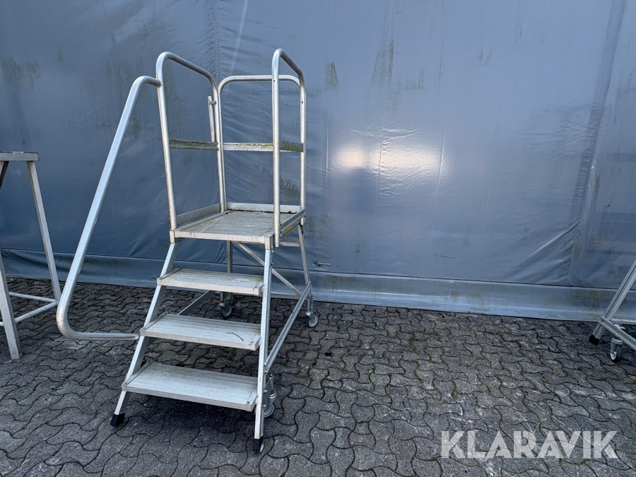 Trappe med platform på hjul Zarges