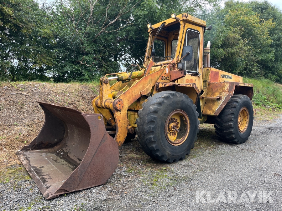 Gummiged Hanomag 33C Volvo skifte