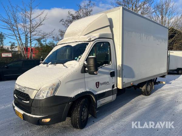 Boksbil med læssebagsmæk Iveco Daily 35S15 2,3