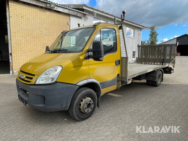 Ladbil Iveco Daily 65 c18 inklusiv kran.