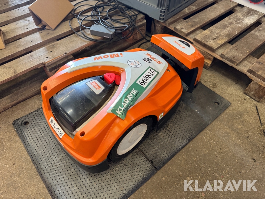 Robotplæneklipper Stihl Mow 4 22 PC