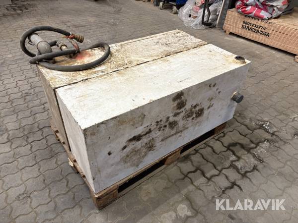 Olietanke 200 liter 2 styk