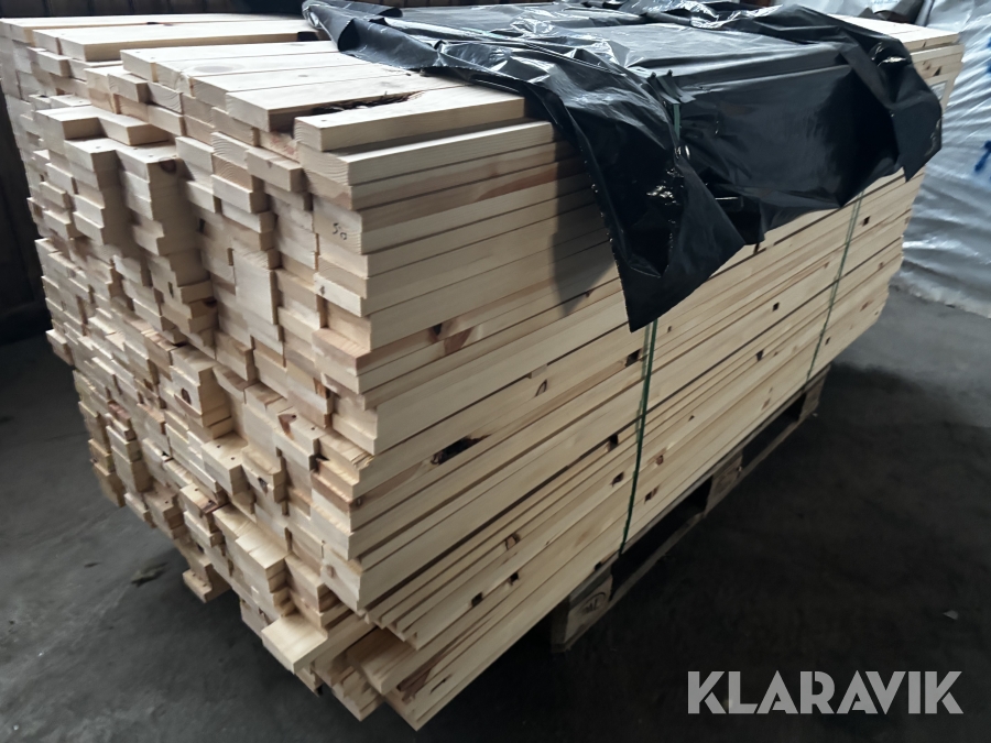 Møbeltørt.  høvlet. 19*62 millimeter 450 stykker