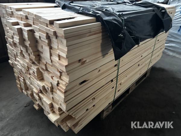 Møbeltørt.  høvlet. 19*62 millimeter 450 stykker