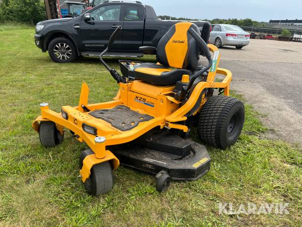 Zeroturn Cub Cadet XZ5 Ultima