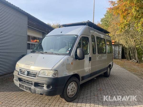 Minibus Fiat Ducato 2,8 med lift