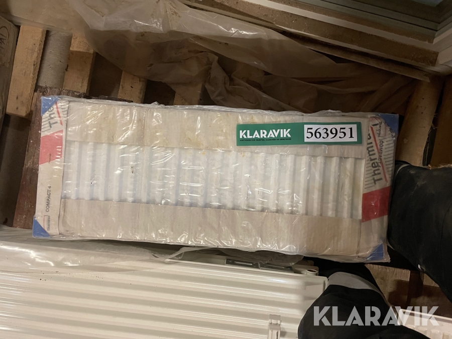 Ny radiator Thermrad Compact 4