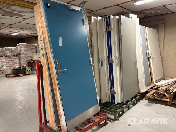 Lot: døre Swedoor cirka 35 døre
