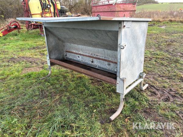 Foderautomat til kalve