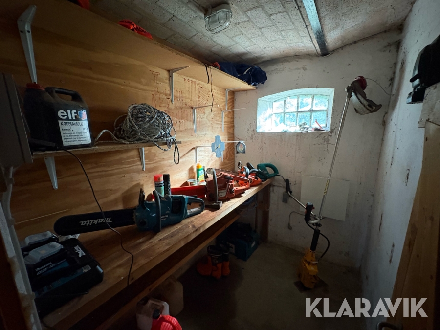 Blandet lot tilbehør til haven/skoven