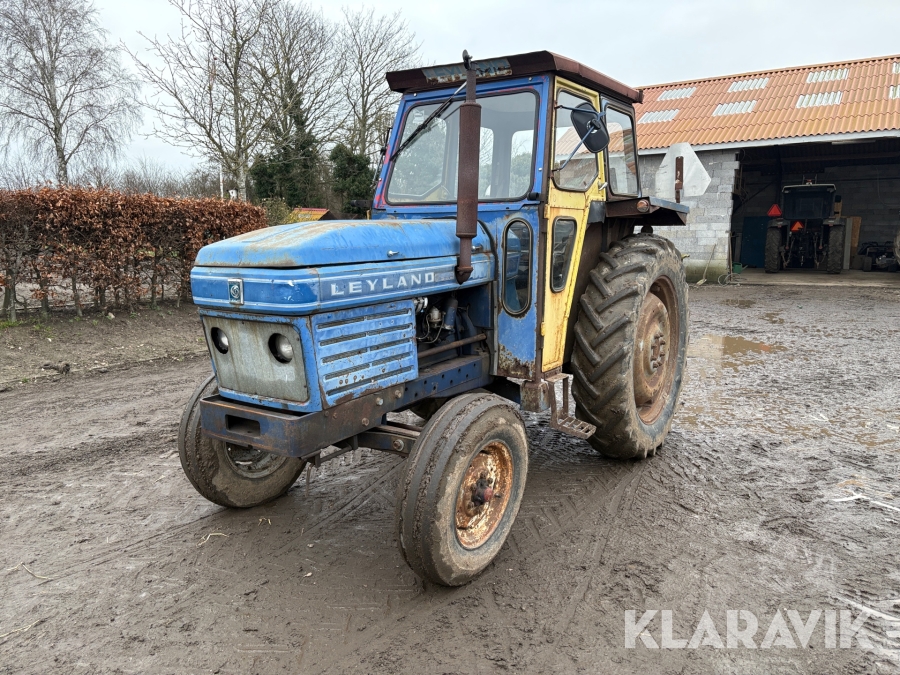 Veterantraktor Leyland 255