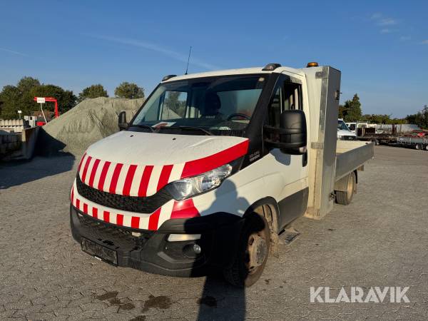 Ladbil Iveco 35C17H 3.0D WB3750 aut. med Ferrari F317 kran