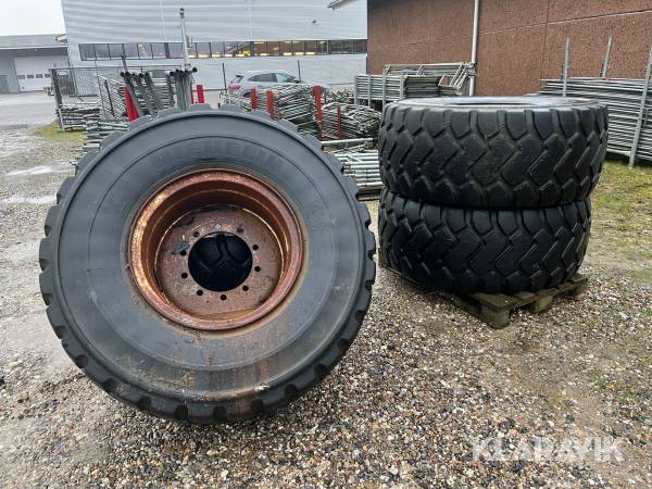 Entreprenørhjul Michelin 555/70R24 - 4 styk med fælge