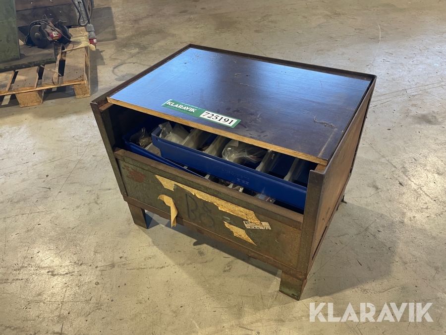 Opbevarings bord B&O med indhold