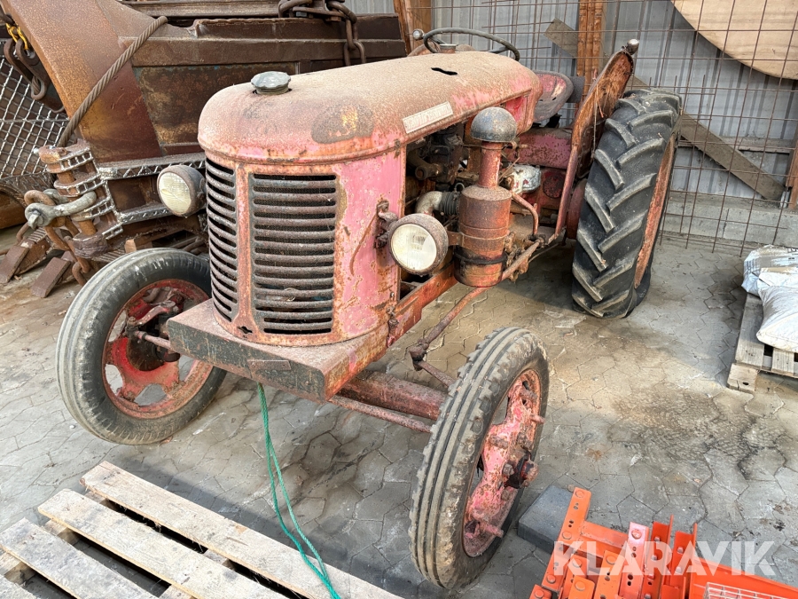 Veterantraktor David Brown Cropmaster