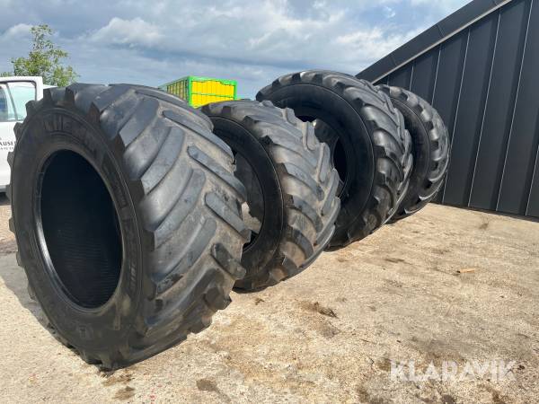 Traktor dæk Michelin 900/65R46 4 stk