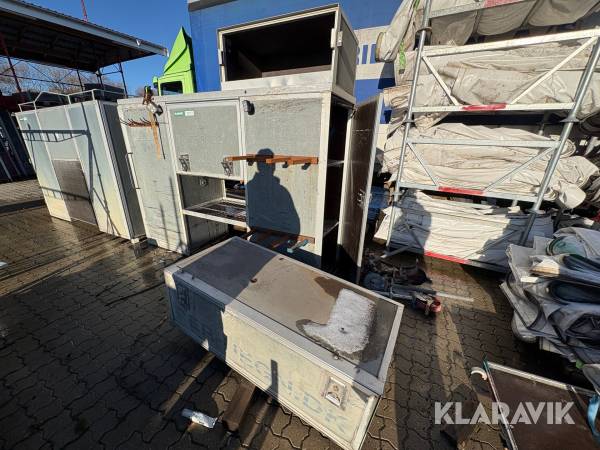 Værktøjsskab Bevola med underskabe