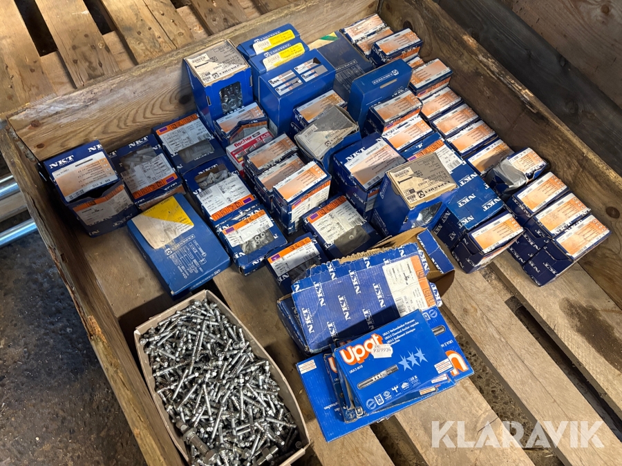 Divaerne skruer og ravpluks