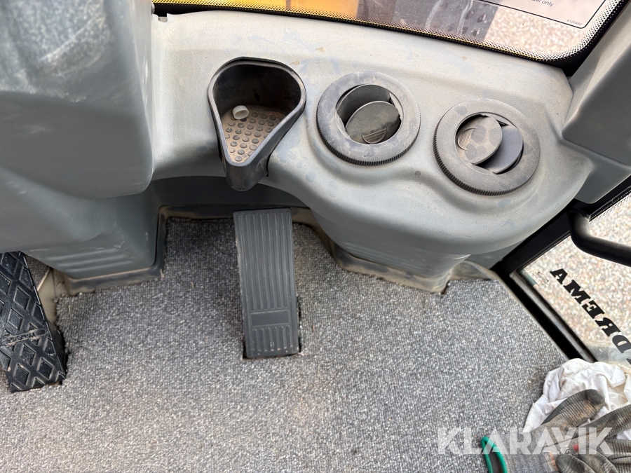 Rendegraver Hydrema 906G