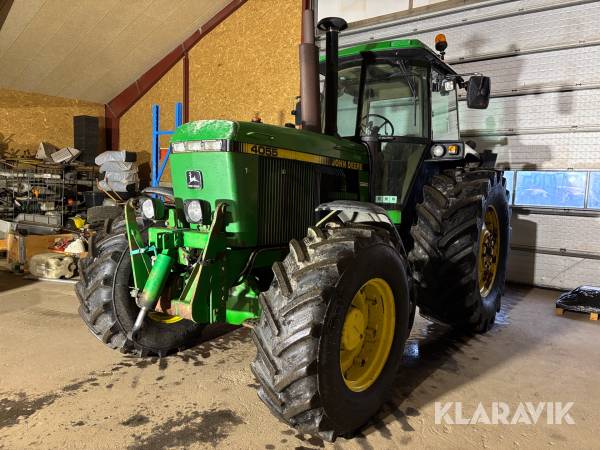 Traktor John Deere 4055